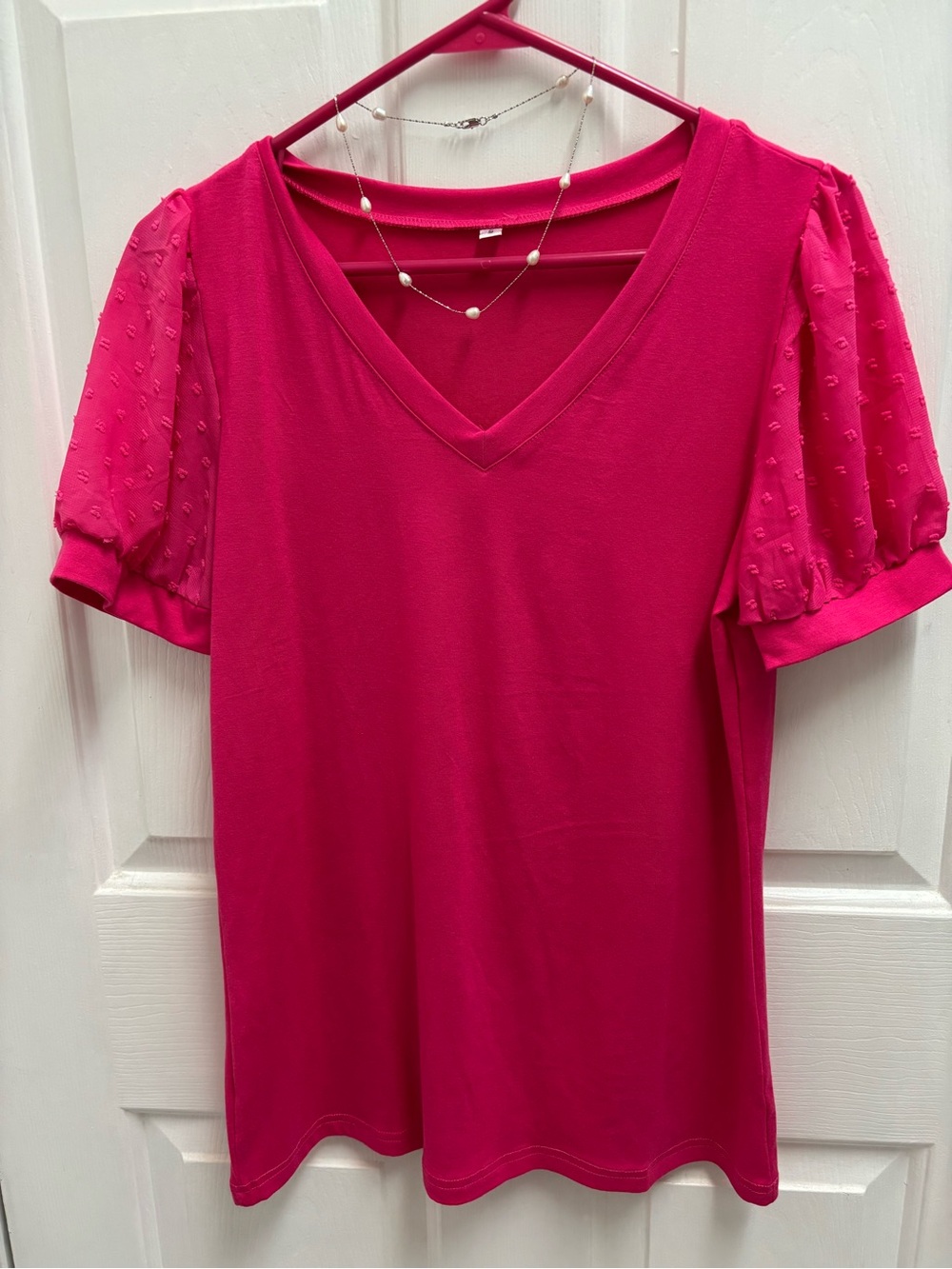 Women’s V-Neck Short Sleeve Top in Fuchsia
